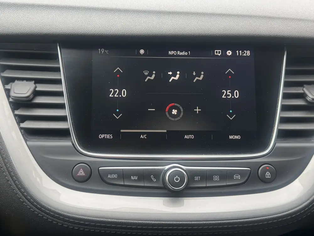 Opel Grandland X 1.2 Turbo Innovation 130PK // LED // CAMERA uit 2019, foto 17