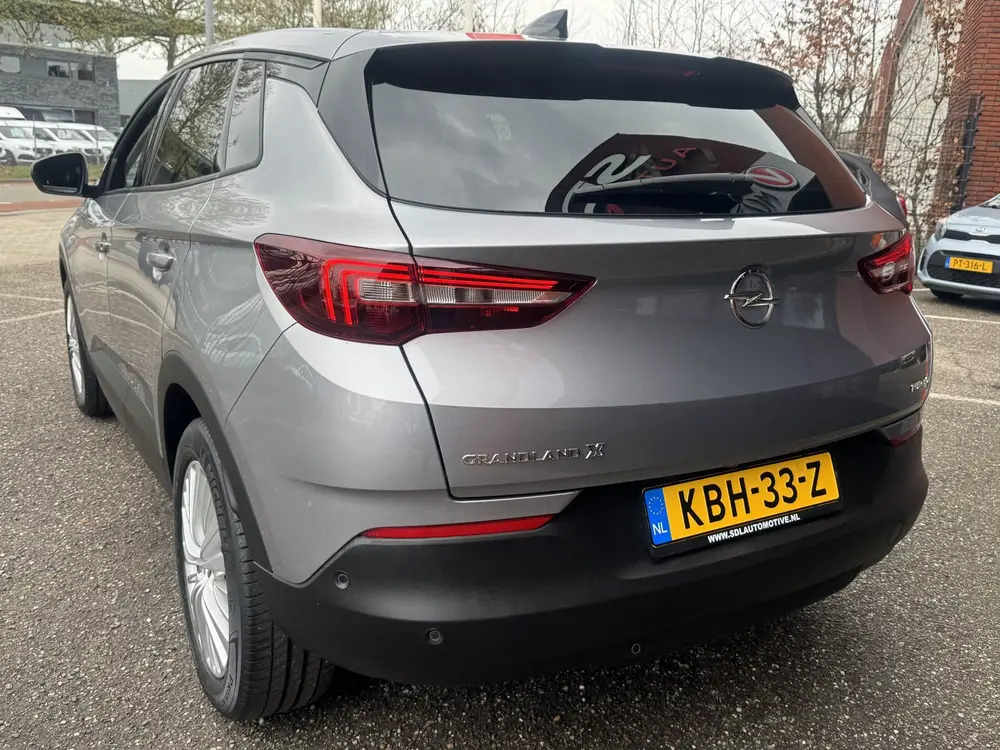 Opel Grandland X 1.2 Turbo Innovation 130PK // LED // CAMERA uit 2019, foto 4