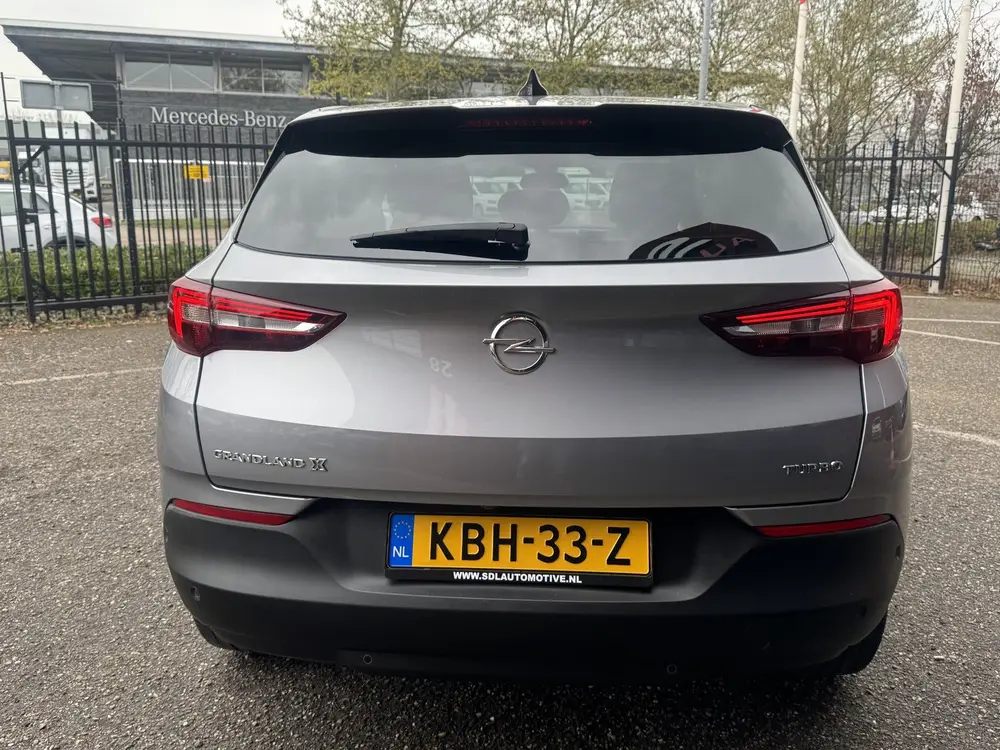 Opel Grandland X 1.2 Turbo Innovation 130PK // LED // CAMERA uit 2019, foto 6