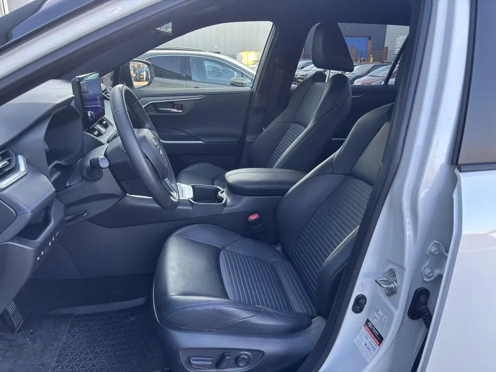 Toyota RAV 4 2.5 Hybrid AWD Style Parkeersensoren uit 2025, foto 14