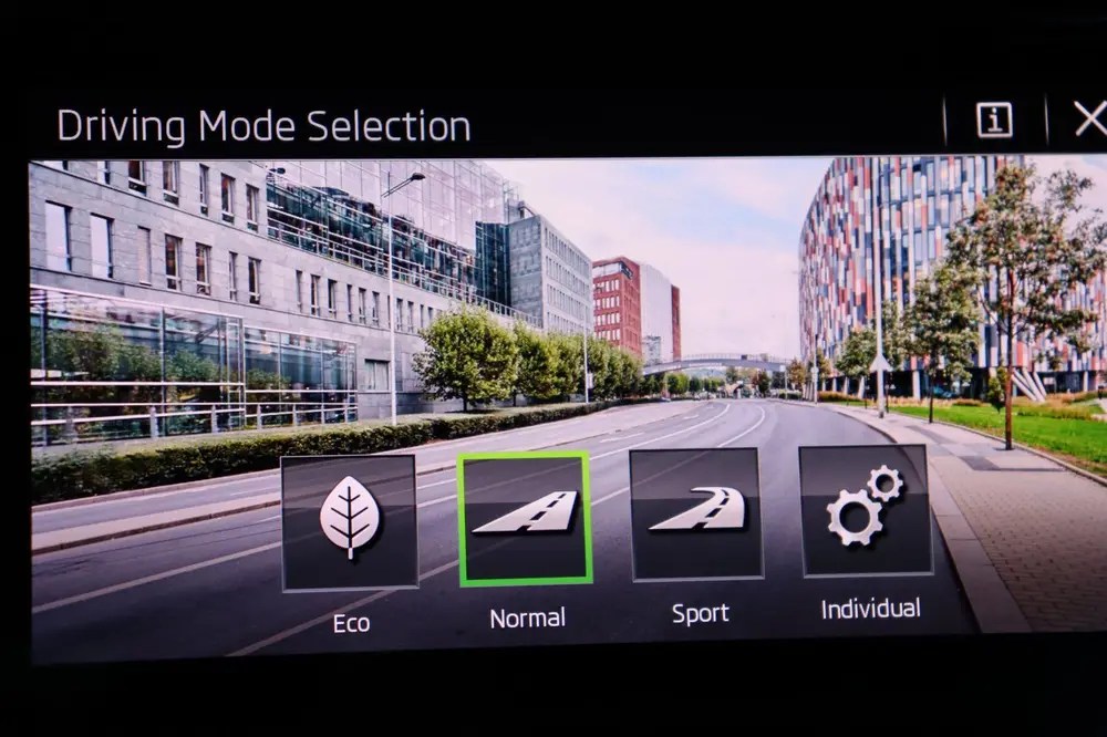 Skoda Kodiaq 1.5 TSI Sportline Bus. 7persoons orgNL Volleer+ uit 2019, foto 20
