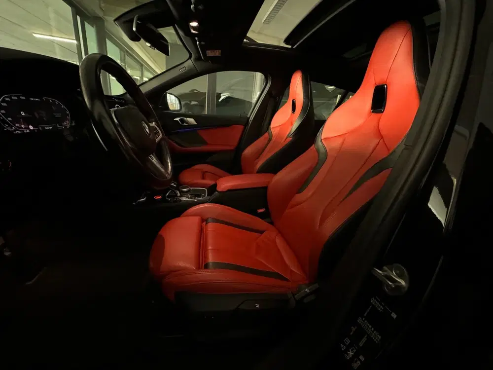 BMW 1-serie M135i xDrive Executive Pano uit 2021, foto 6