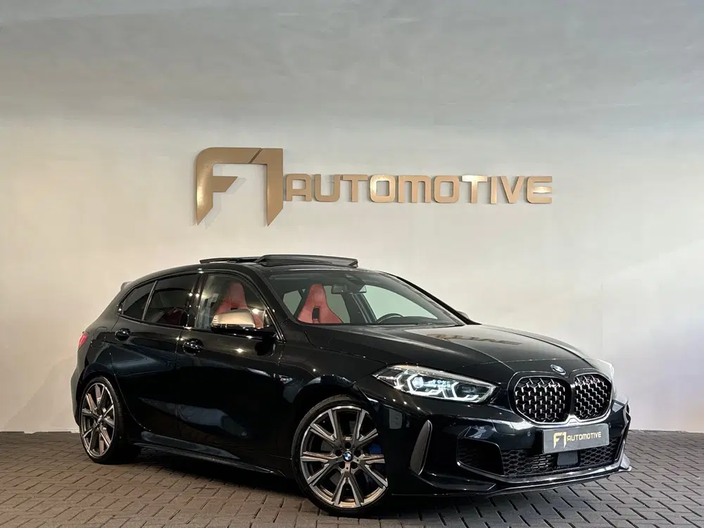 BMW 1-serie M135i xDrive Executive Pano uit 2021, foto 7