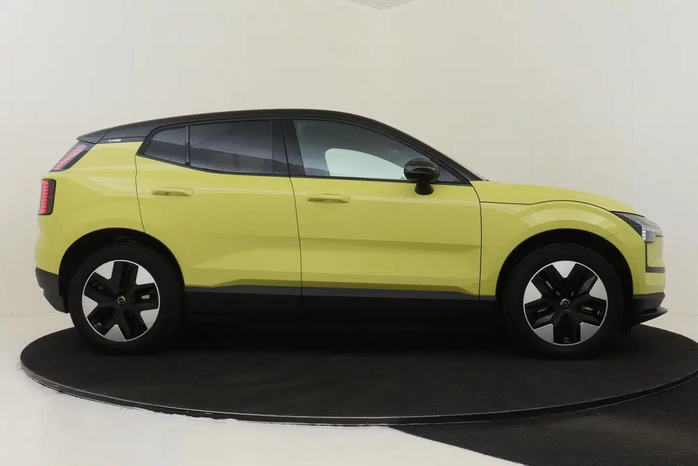 Volvo EX30 SINGLE MOTOR PLUS 51 kWh -HARMAN uit 2024, foto 13