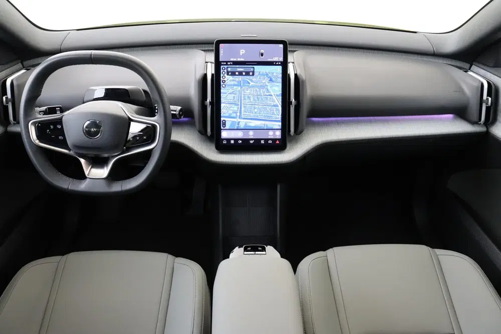 Volvo EX30 SINGLE MOTOR PLUS 51 kWh -HARMAN uit 2024, foto 4
