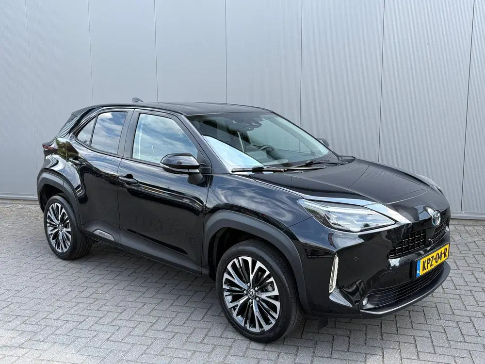 Toyota Yaris Cross 1.5 Hybrid Executive Navigatie uit 2022, foto 2