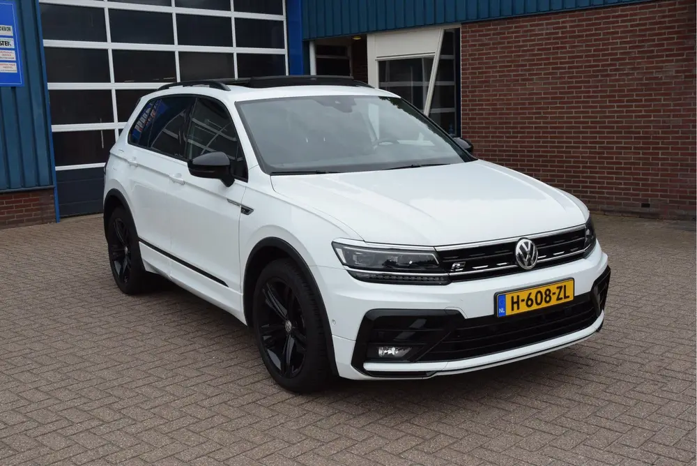 Volkswagen Tiguan 1.5 TSI ACT Highline Business R Line Panor uit 2020, foto 11
