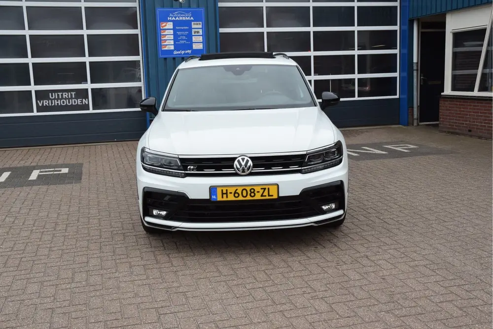 Volkswagen Tiguan 1.5 TSI ACT Highline Business R Line Panor uit 2020, foto 13
