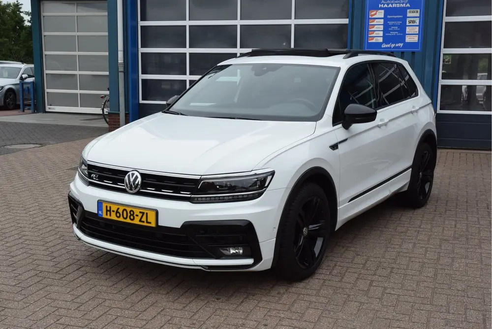 Volkswagen Tiguan 1.5 TSI ACT Highline Business R Line Panor uit 2020, foto 15