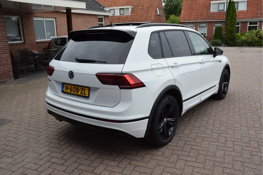 Volkswagen Tiguan 1.5 TSI ACT Highline Business R Line Panor uit 2020, foto 7