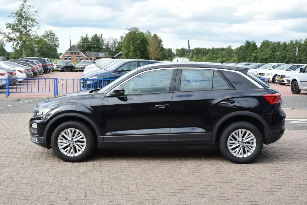 Volkswagen T-Roc 1.0 TSI Style (bj 2019) uit 2019, foto 2