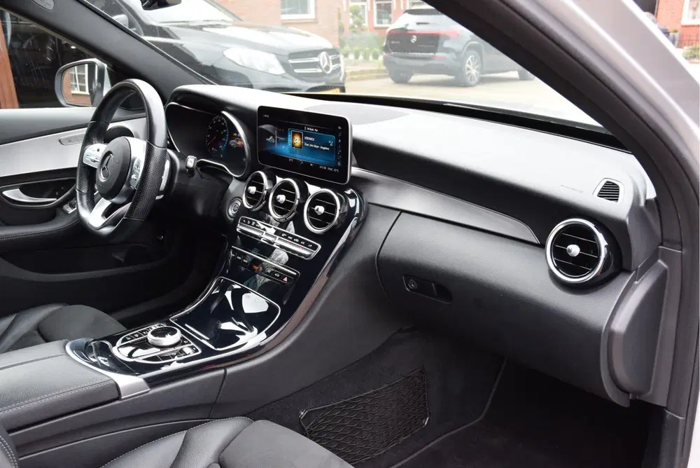 Mercedes-Benz C-Klasse 160 Business Solution AMG Limi uit 2020, foto 10