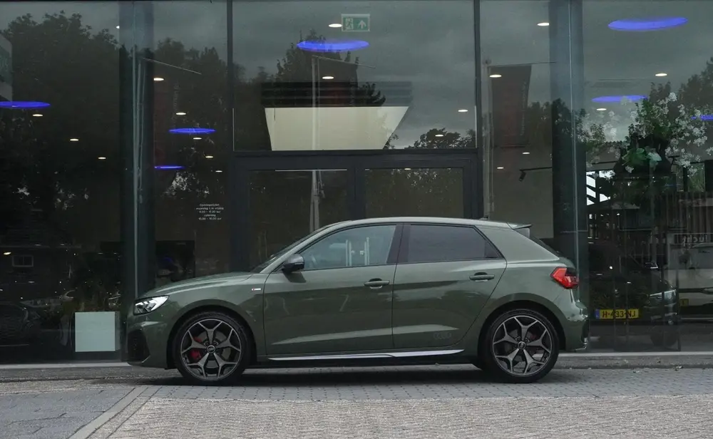 Audi A1 40 TFSI S Line edition one uit 2023, foto 2
