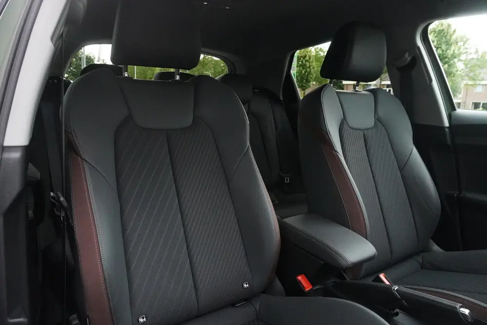 Audi A1 40 TFSI S Line edition one uit 2023, foto 9