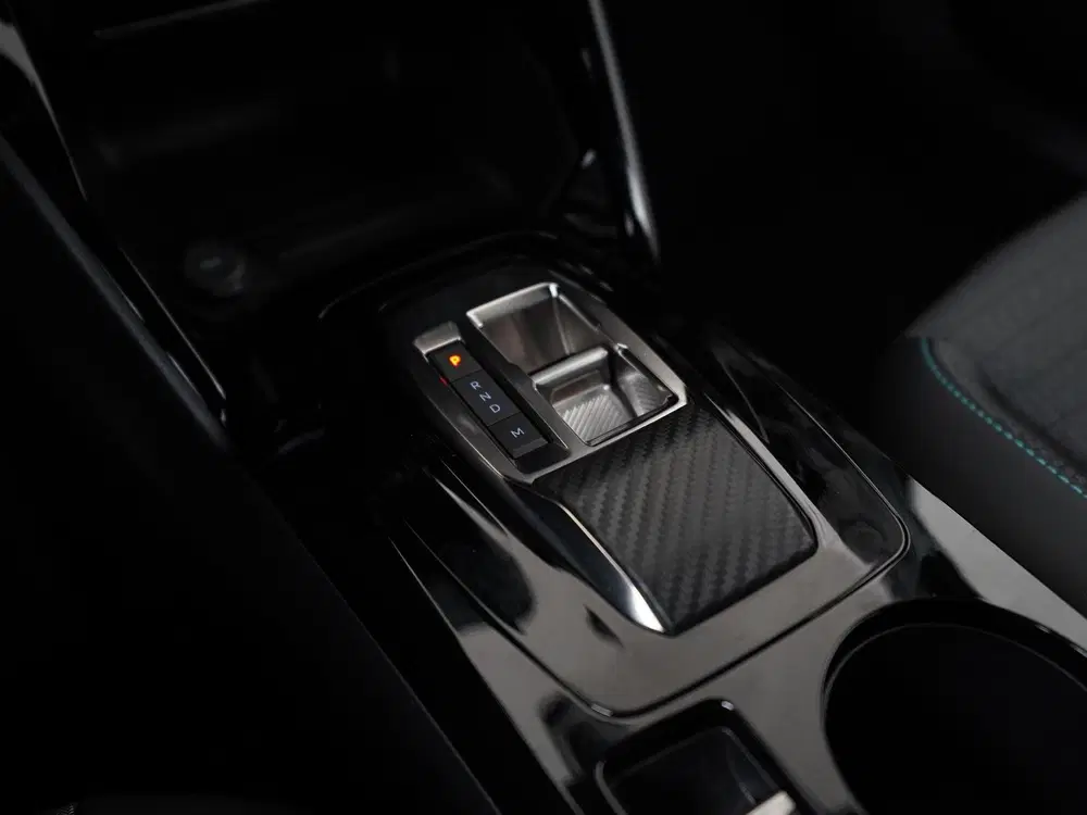 Peugeot 2008 1.2 PureTech Allure Pack Automaat uit 2023, foto 11