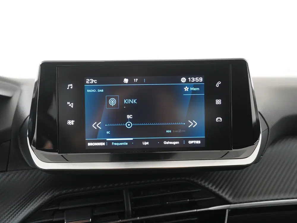 Peugeot 2008 1.2 PureTech Allure Pack Automaat uit 2023, foto 13