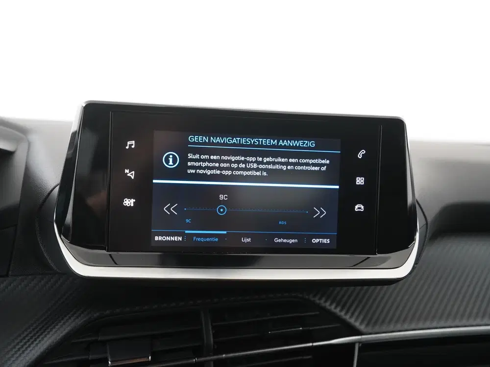 Peugeot 2008 1.2 PureTech Allure Pack Automaat uit 2023, foto 15