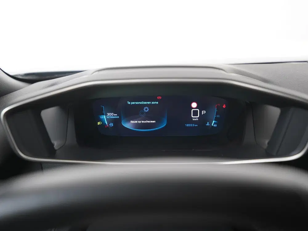 Peugeot 2008 1.2 PureTech Allure Pack Automaat uit 2023, foto 9