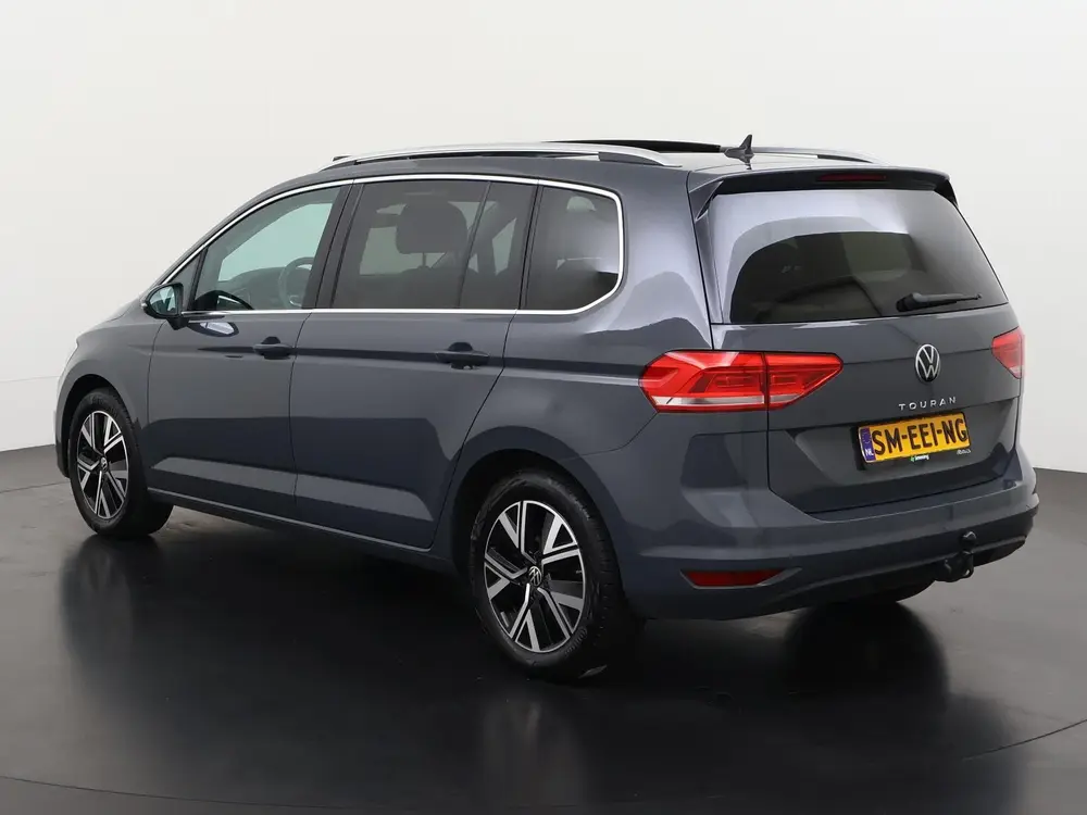 Volkswagen Touran 1.5 TSI Highline DSG | 7 Persoons | Leder uit 2023, foto 2