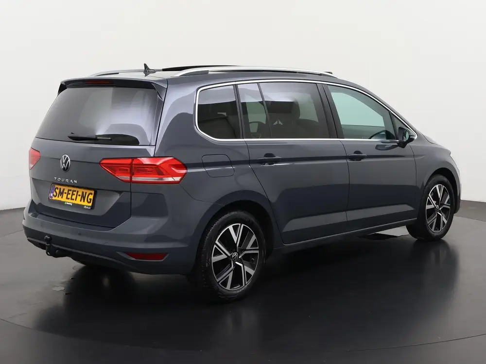 Volkswagen Touran 1.5 TSI Highline DSG | 7 Persoons | Leder uit 2023, foto 5