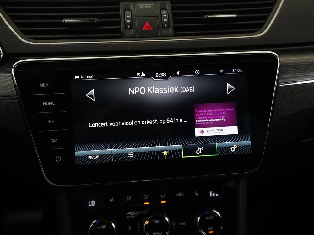 Skoda Superb 1.4 TSI iV Style uit 2022, foto 17
