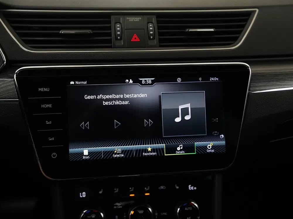 Skoda Superb 1.4 TSI iV Style uit 2022, foto 19