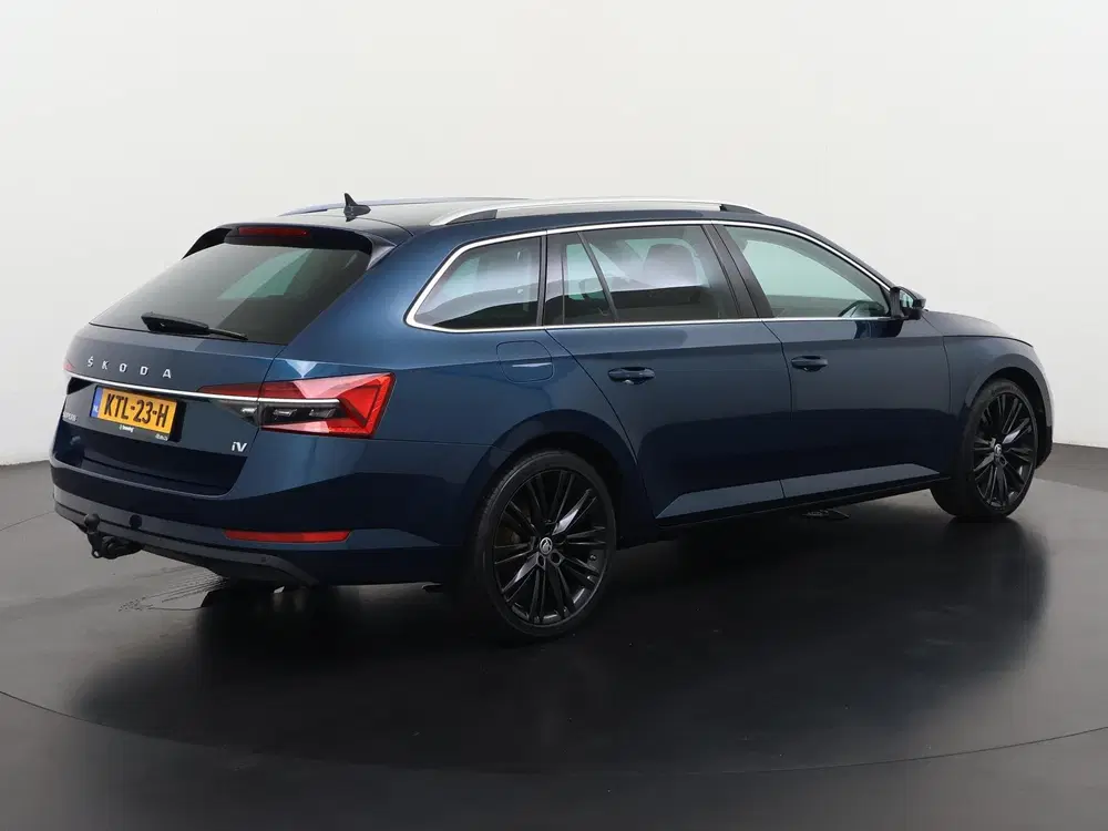 Skoda Superb 1.4 TSI iV Style uit 2022, foto 4