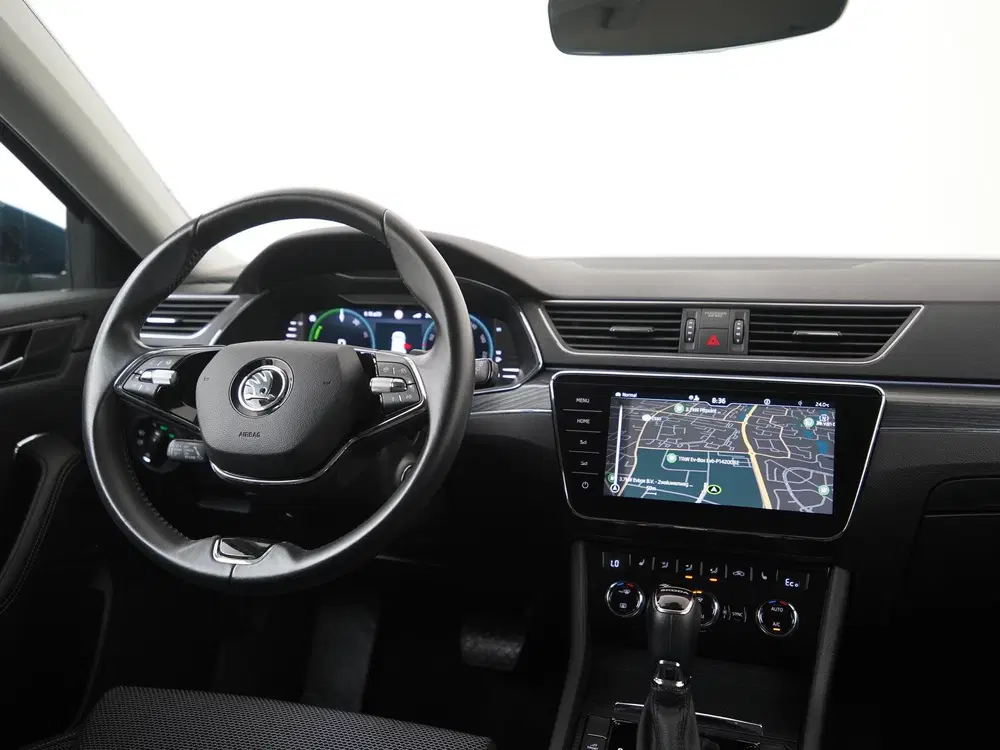 Skoda Superb 1.4 TSI iV Style uit 2022, foto 6