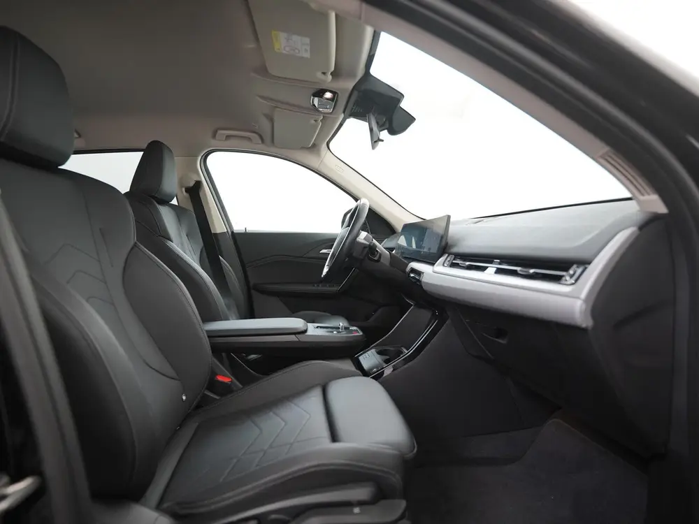 BMW X1 xDrive25e Shadow uit 2023, foto 3