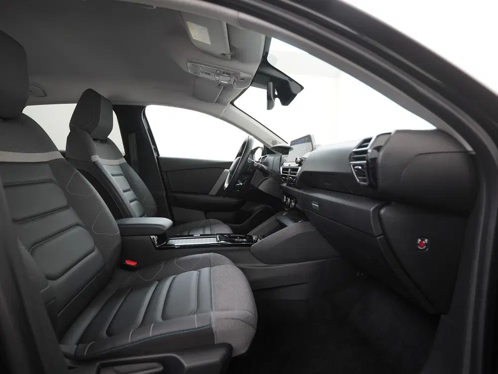 Citroën C4 Citroen C4 1.2 Puretech Shine uit 2023, foto 3