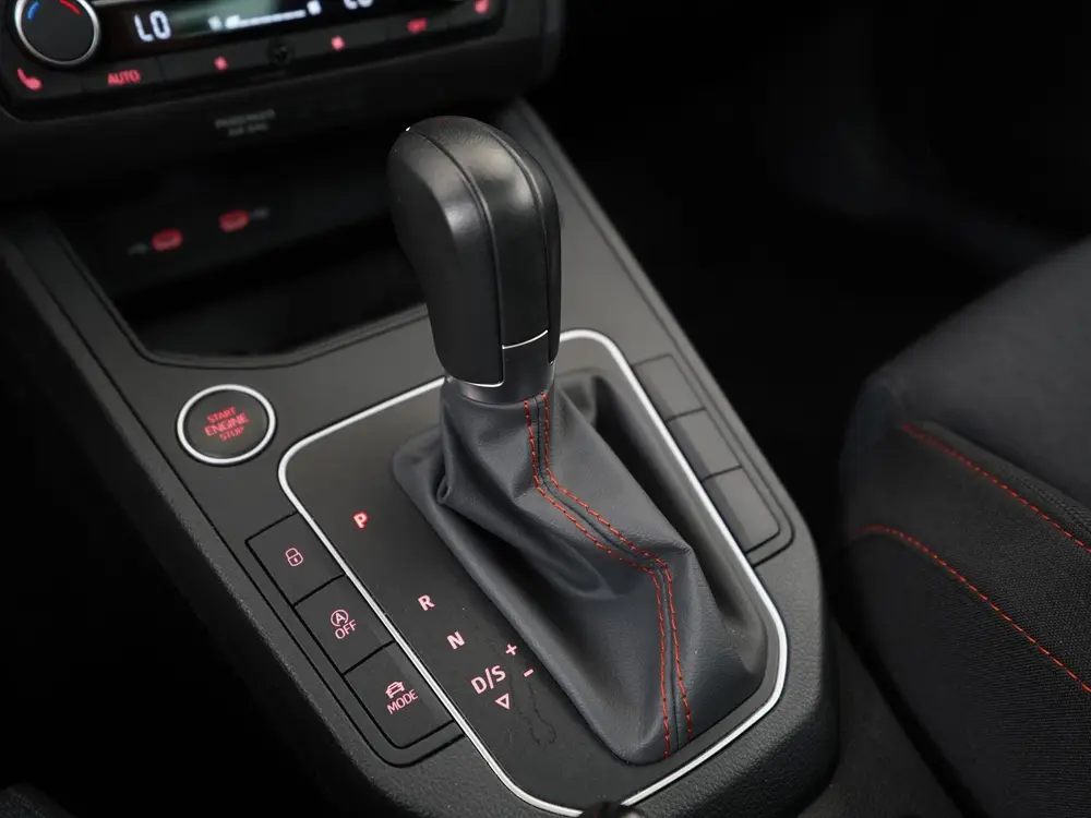SEAT Ibiza 1.0 EcoTSI FR DSG uit 2024, foto 10