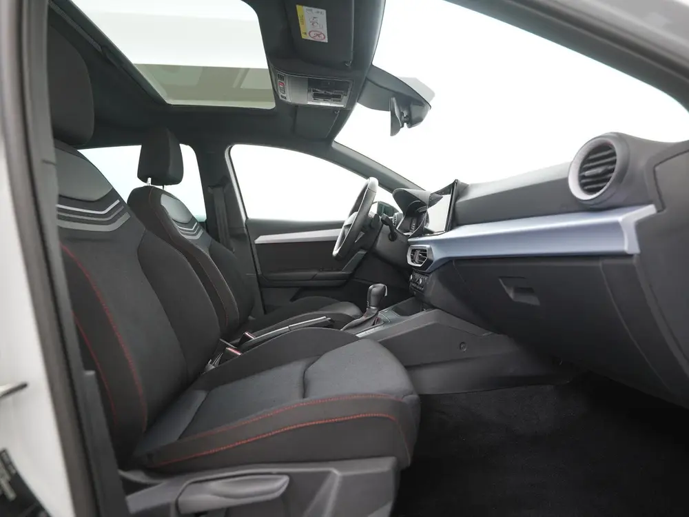 SEAT Ibiza 1.0 EcoTSI FR DSG uit 2024, foto 3