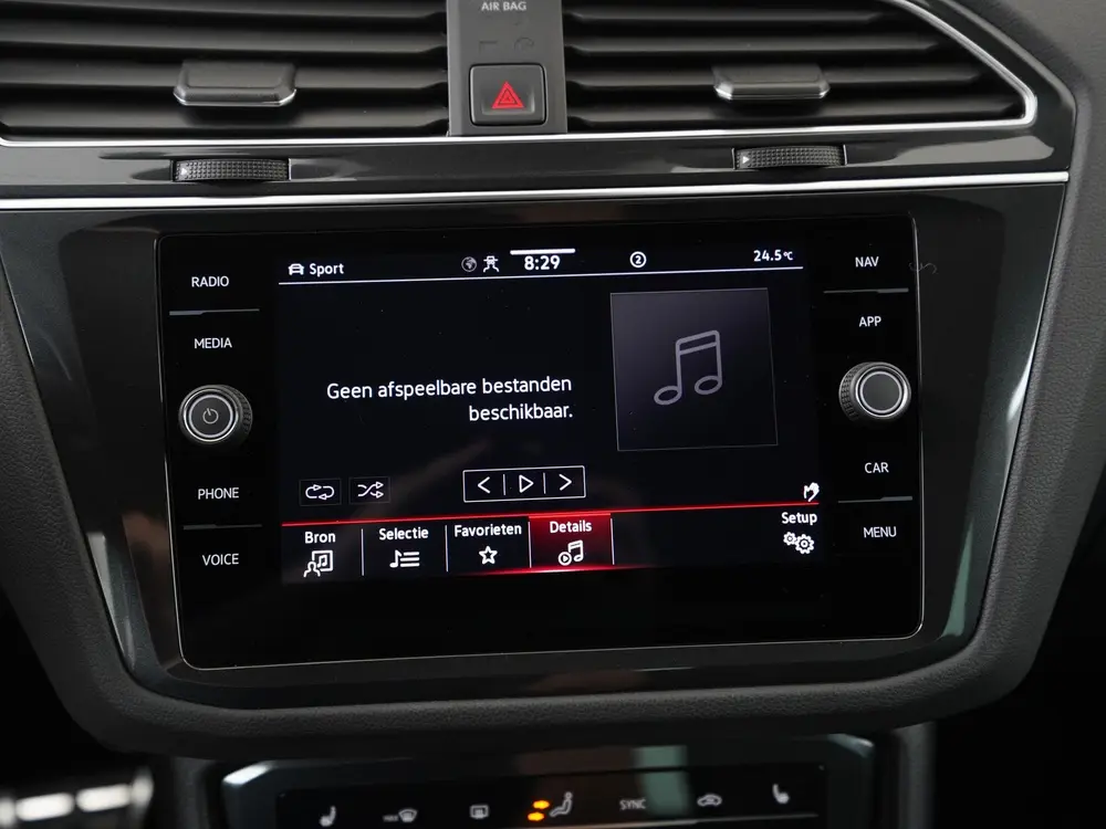 Volkswagen Tiguan 1.4 TSI eHybrid Active | Trekhaak | Head U uit 2022, foto 17