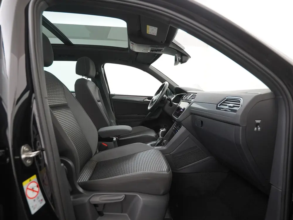 Volkswagen Tiguan 1.4 TSI eHybrid Active | Trekhaak | Head U uit 2022, foto 3
