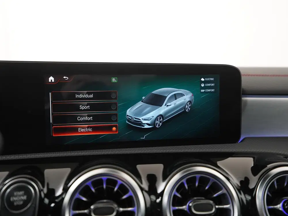 Mercedes-Benz CLA 250e AMG Night uit 2022, foto 20