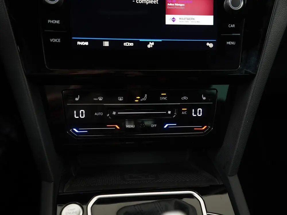 Volkswagen Passat Variant 1.5 TSI Elegance DSG | Trekhaak | uit 2023, foto 11