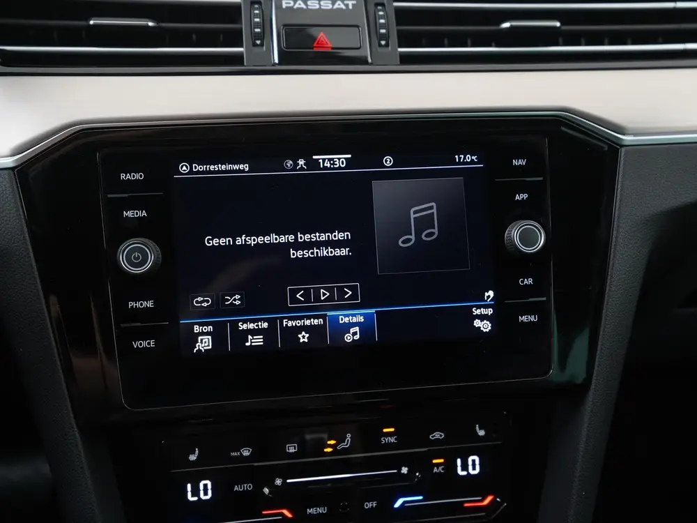 Volkswagen Passat Variant 1.5 TSI Elegance DSG | Trekhaak | uit 2023, foto 14