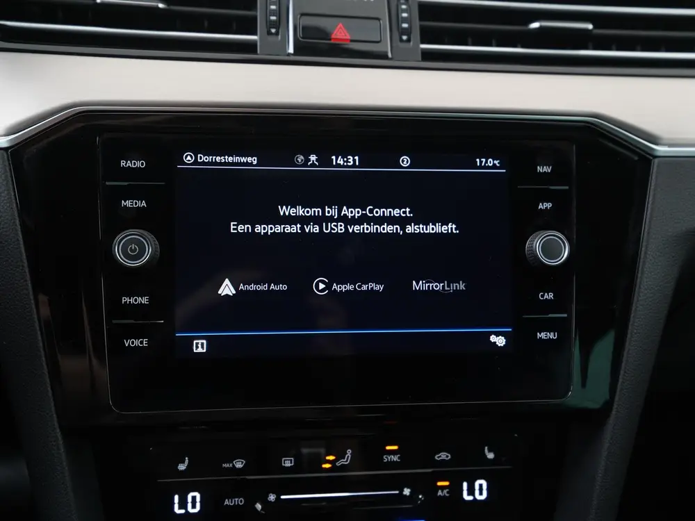 Volkswagen Passat Variant 1.5 TSI Elegance DSG | Trekhaak | uit 2023, foto 17