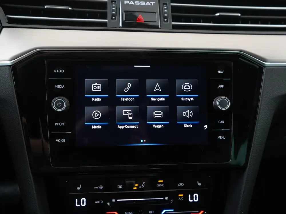 Volkswagen Passat Variant 1.5 TSI Elegance DSG | Trekhaak | uit 2023, foto 18