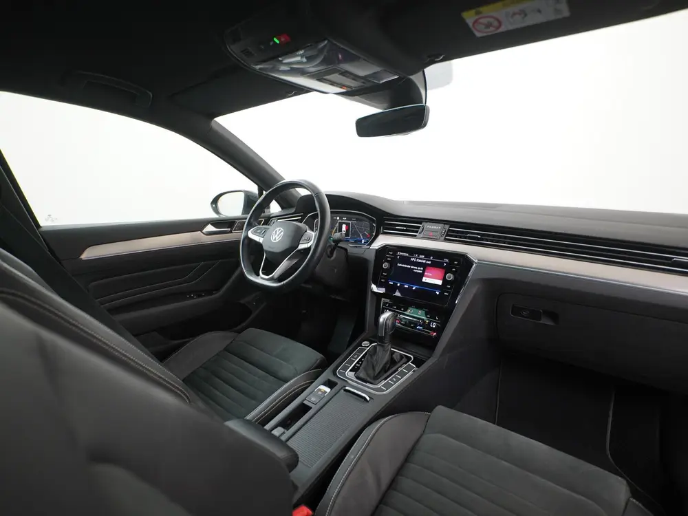 Volkswagen Passat Variant 1.5 TSI Elegance DSG | Trekhaak | uit 2023, foto 2
