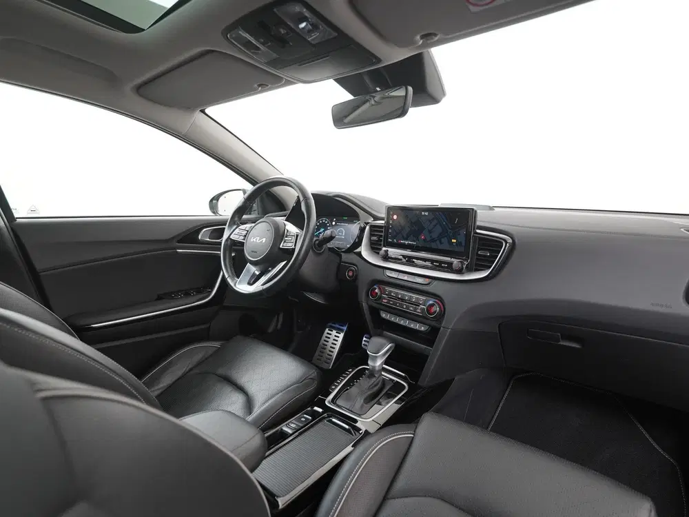 Kia Ceed 1.6 GDI PHEV ExecutiveLine uit 2022, foto 2