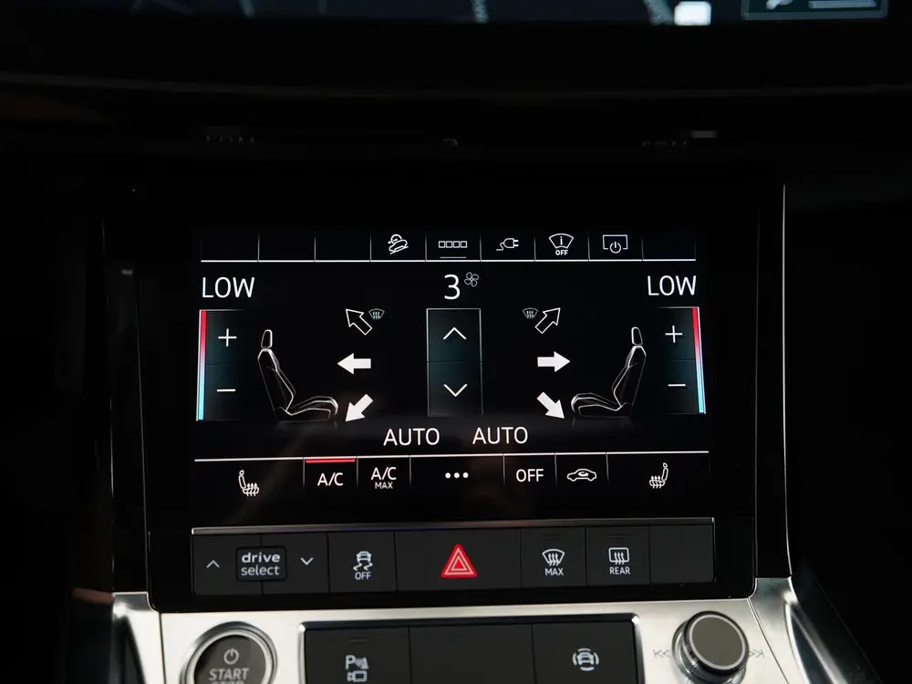 Audi e-tron 55 quattro 95 kWh uit 2022, foto 12