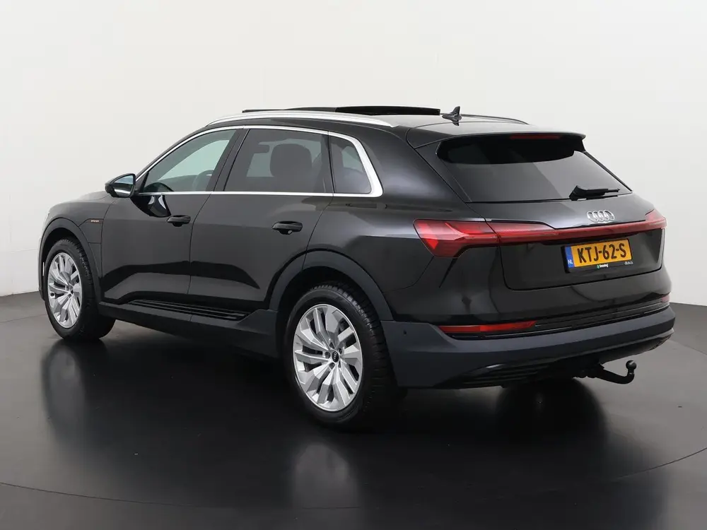 Audi e-tron 55 quattro 95 kWh uit 2022, foto 7