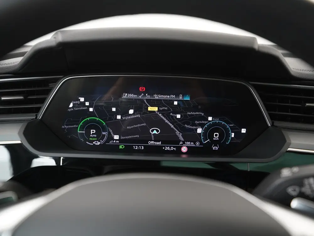 Audi e-tron 55 quattro 95 kWh uit 2022, foto 9