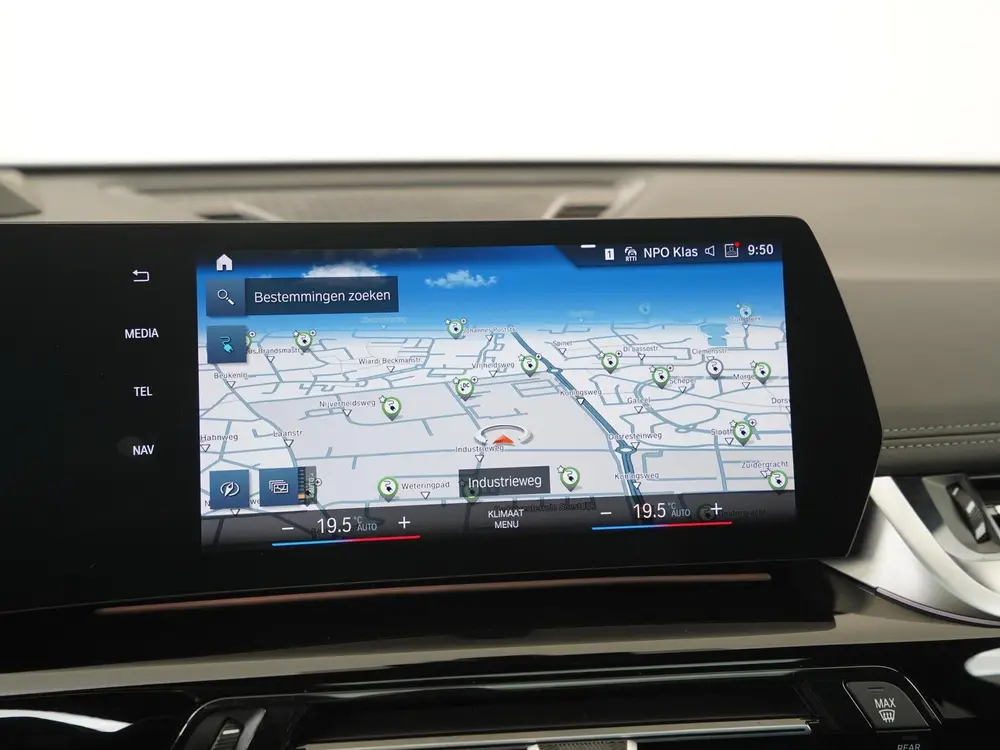 BMW iX1 xDrive30 Launch Edition 67 kWh uit 2023, foto 11