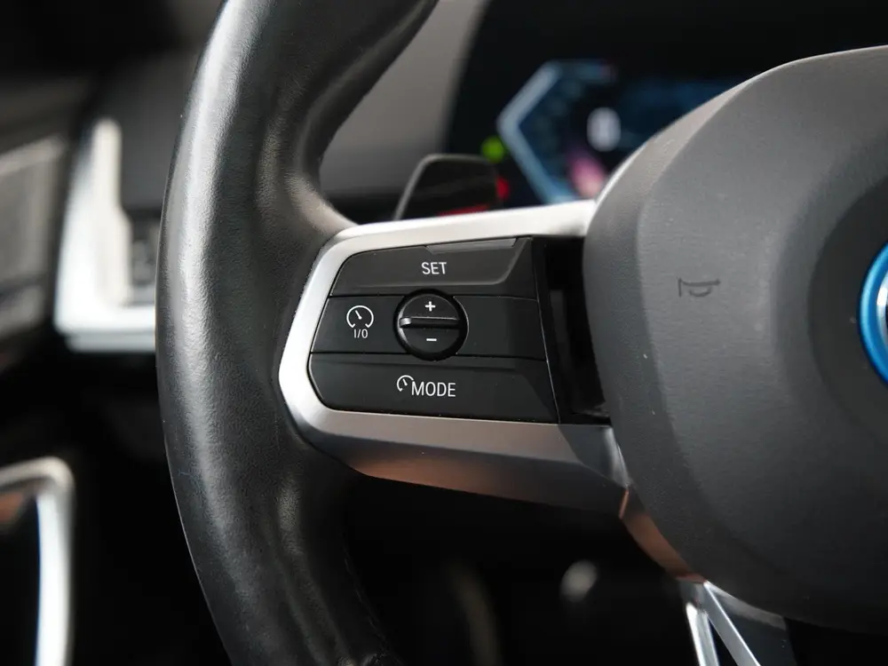 BMW iX1 xDrive30 Launch Edition 67 kWh uit 2023, foto 7