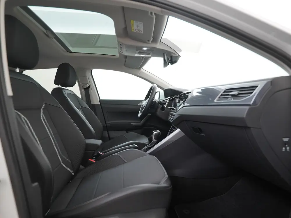 Volkswagen Taigo 1.5 TSI Style DSG | Schuifdak | Camera | Zo uit 2022, foto 3