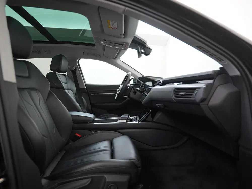 Audi e-tron 55 quattro 95 kWh uit 2023, foto 3