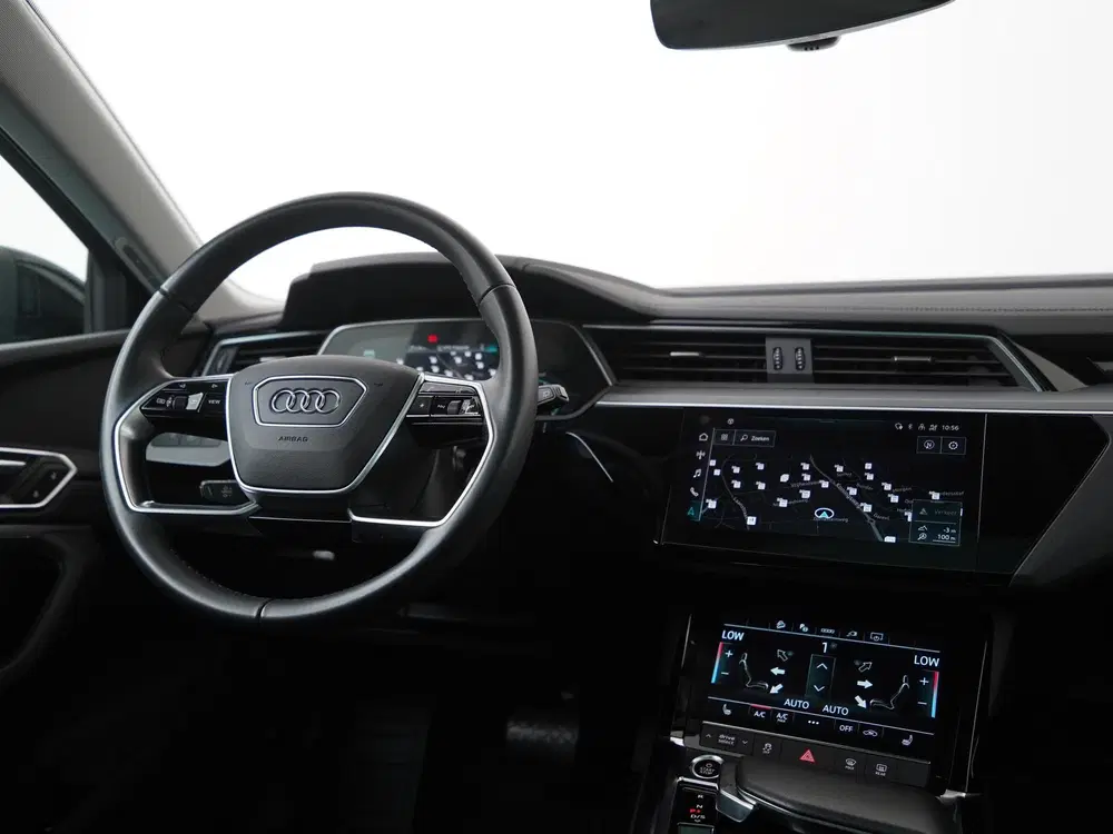Audi e-tron 55 quattro 95 kWh uit 2023, foto 6