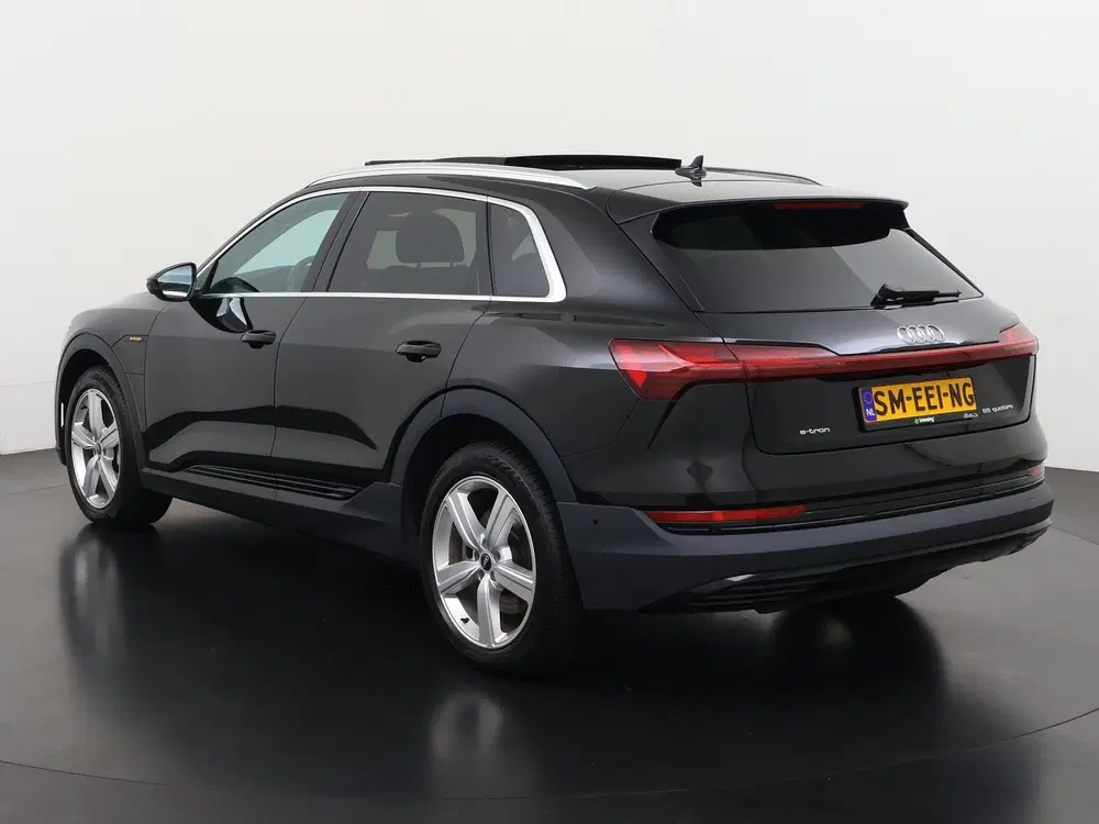 Audi e-tron 55 quattro 95 kWh uit 2023, foto 7